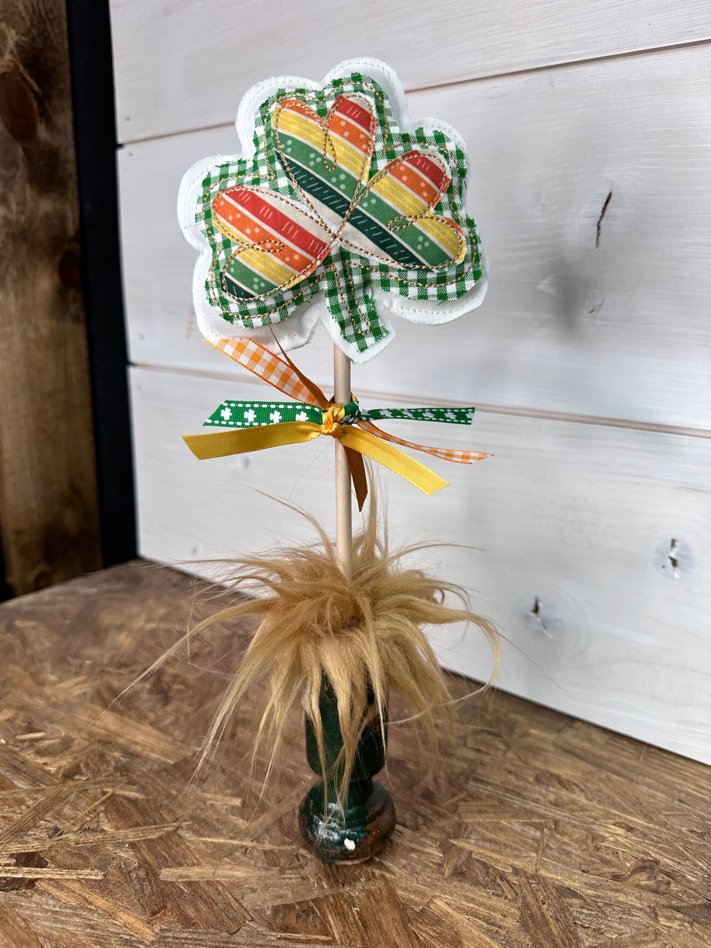 Double appliqué Shamrock